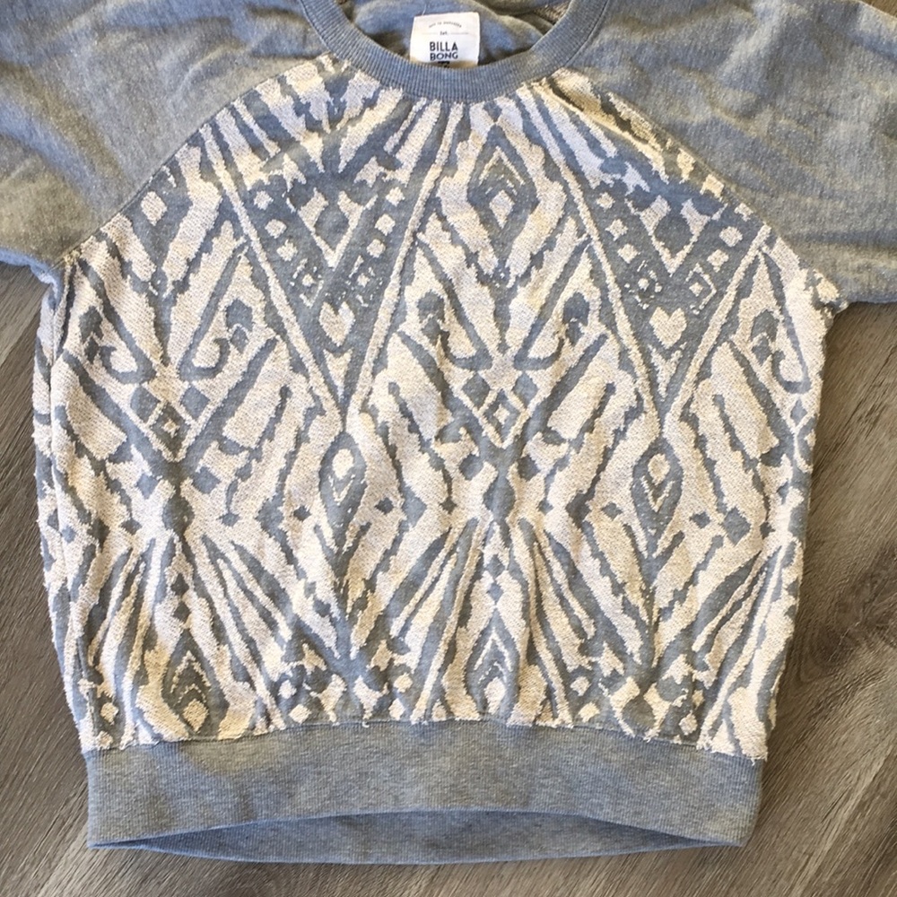 Women’s billabong sweater